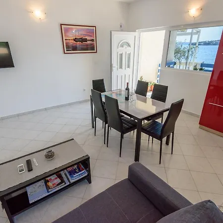 Rita Apartment